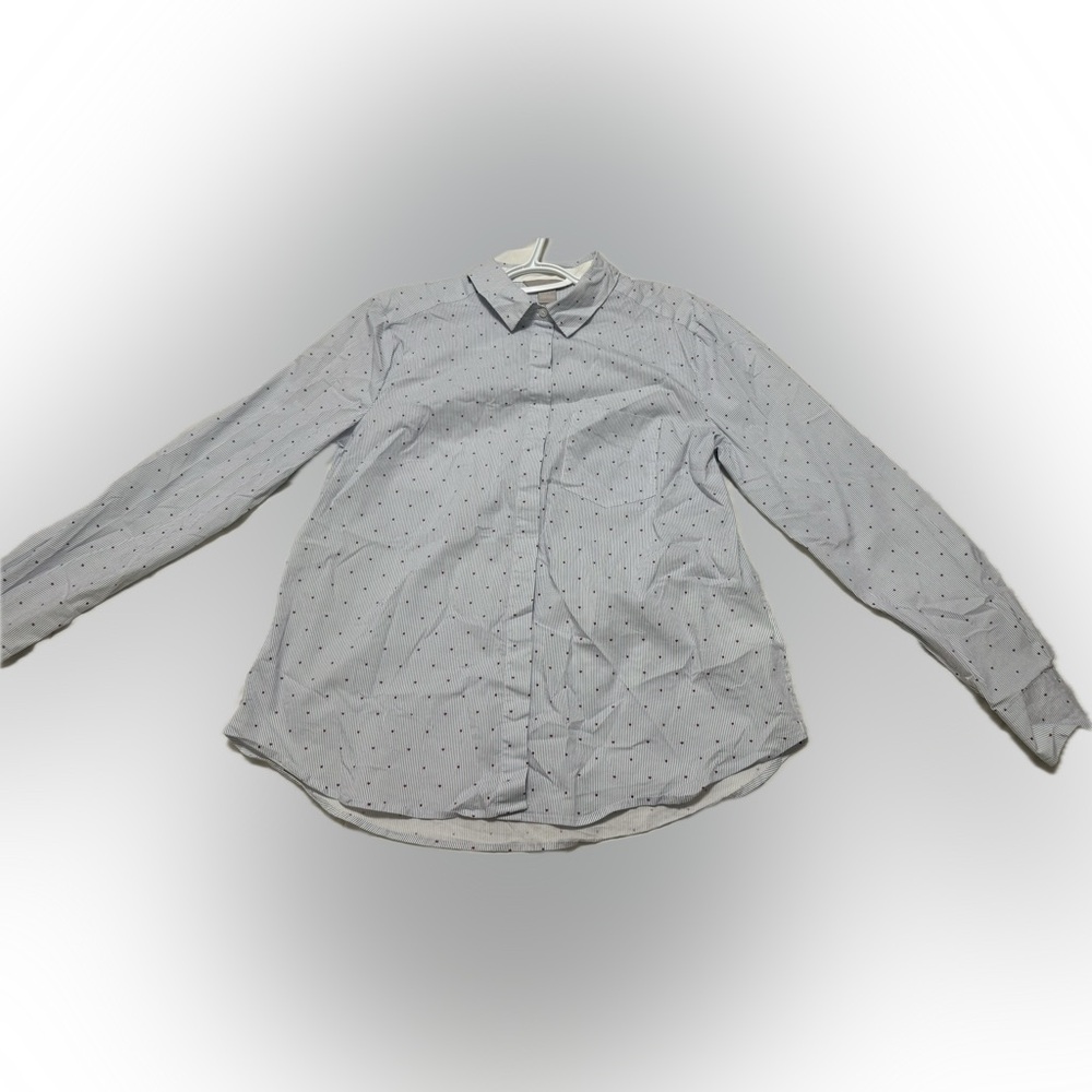 Never worn! Valentine’s heart button up long sleeve pinstripe shirt from H&M ❤️